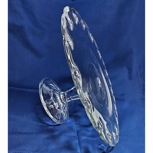 Vintage Clear Glass Pedestal Cake Stand With Scalloped Edge Design - Picture 4 of 8